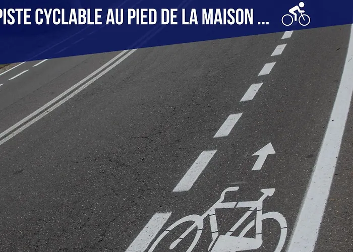 Holiday home La Petite Cabane-piste Cyclable-5min De La *